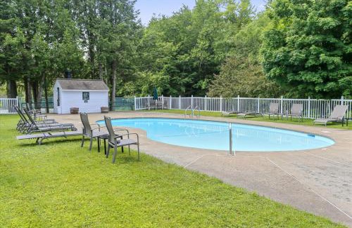 Stowe Area House | Lodge Condo 4