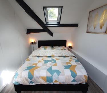 Gare-Jouvenet Apartment | Lodge de la Gare Vue Cathédrale