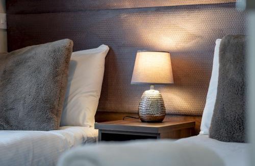 St. Andrews House | Lodge No 39 - Stewart's Resort Cameron