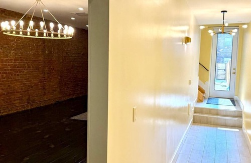West Philadelphia Apartment | Lodgyy - Comfortable & Quiet Double-bed suite