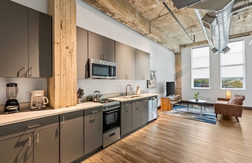 Cedars Apartment | Loft Apartment in the City!