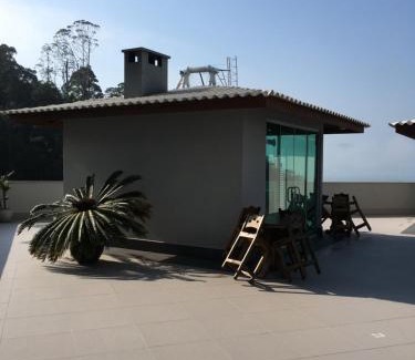 Pioneiros Apartment | Loft beira-mar/piscina e com estacionamento
