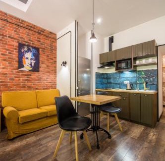 Verkhnie Misto Apartment | Loft Design Apartments on Desyatynnyi Ln, 7