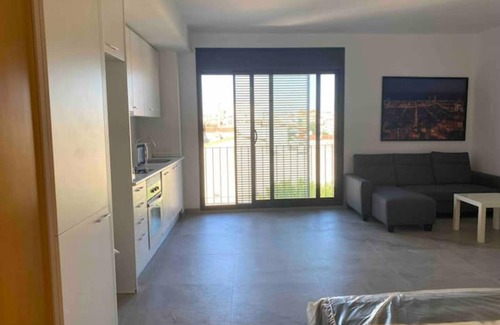 Terrassa Apartment | Loft Moderno en Terrassa, Ideal Parejas. Wifi. PK