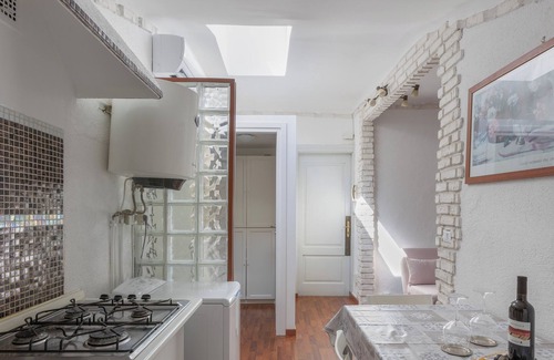 Citta Nuova-Barriera Nuova-San Vito-Citta Vecchia Apartment | LOFT ROSSETTI