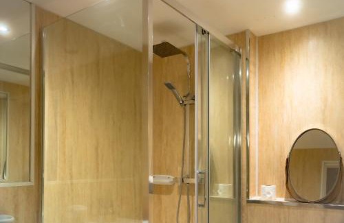 Docklands Apartment | Loft Style Apartment Near O2, Abba Voyage, ExCel