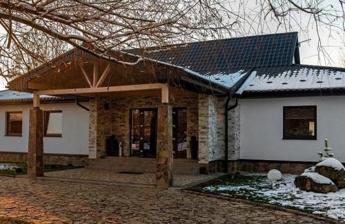 Serednye Hotel | Loft wood