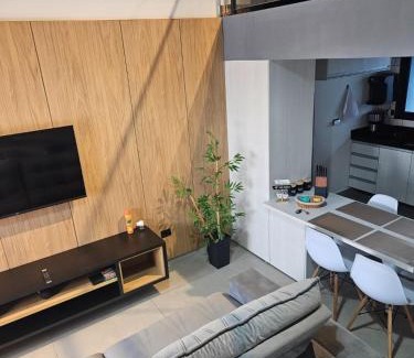 Ipiranga House | Lofts 4 Elementos - Ar - Martim de Sá - Caraguatatuba