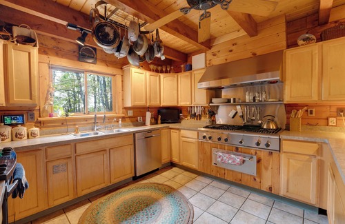 Arcade Cabin | Log Cabin In the Woods