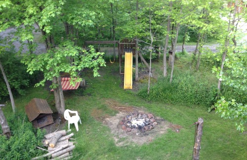 Arcade Cabin | Log Cabin In the Woods