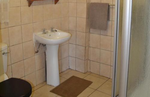 Graskop Resort | Log Cabin & Settlers Village