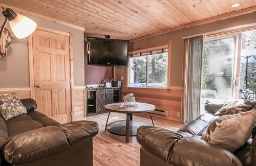Ardenvoir Cabin | Log Hauler Haus