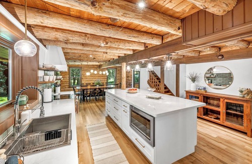 Hiram House | Log Home, Pvt Pond-Swim, Hot Tub