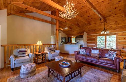 Boone House | Log Inn at River Ridge