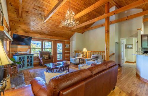 Boone House | Log Inn at River Ridge