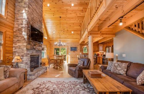 McHenry House | Log Me Inn