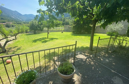Beaumont-du-Ventoux Apartment | Logement Calme au Pied du Ventoux