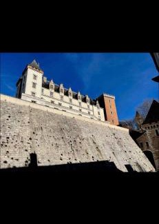 Centre Ville Apartment | logement entier 33 m2 à Pau