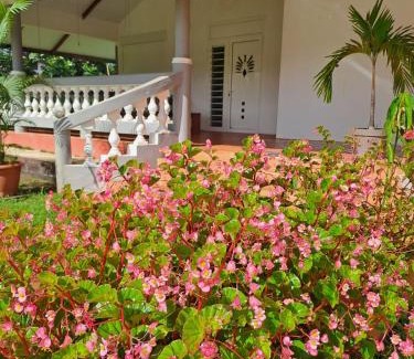 Remire Montjoly House | Logement F2 de 100 m carré