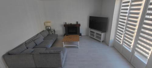 Ecartelee-Bonabry-Orieres-Paron Apartment | logement familial spacieux, 2 chambres , grand salon