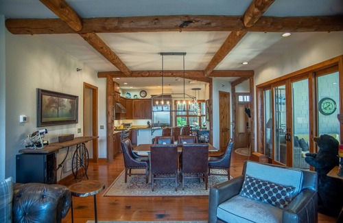 Burnsville Villa | Logging Horse Landing- Private Club Access