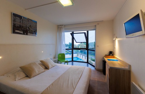 La Rochelle Hotel | Logis Hôtel Le Rochelois