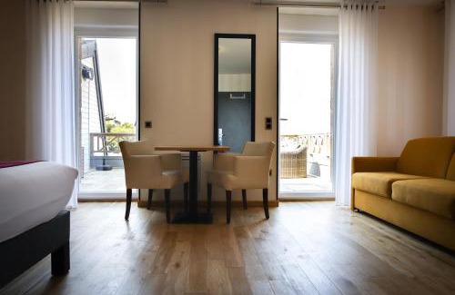 Perros-Guirec Hotel | Logis Hôtel Saint Guirec Et De La Plage