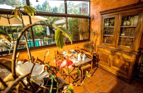 Uzes House | LOGIS HOTEL L' Auberge d'Uzes