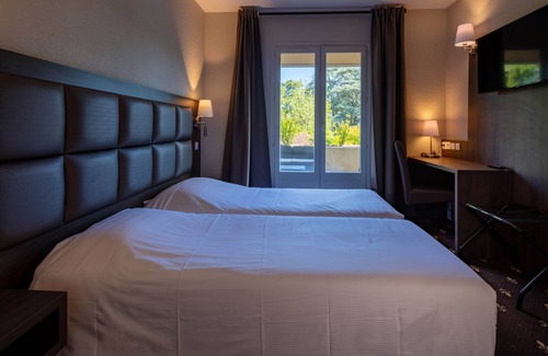 Villie-Morgon Hotel | Logis Hotel Noemys Morgon