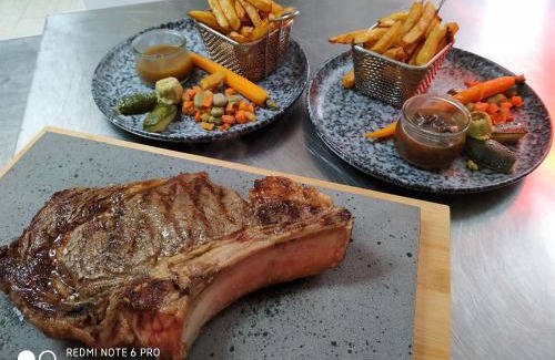 Haybes Hotel | Logis Le Saint Hubert