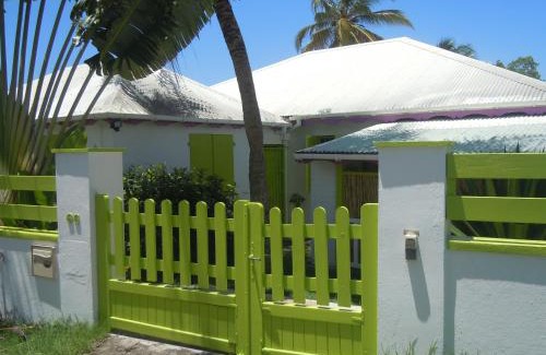 Sainte-Anne Apartment | Logisrev