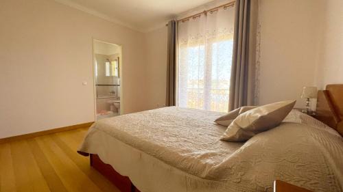 Charneca de Caparica e Sobreda House | Lolik Villa
