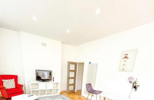 Greenwich Apartment | London 2-Bed Apartment in Herbert Road