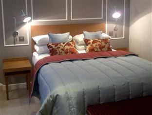 Woodford Bridge Hotel | London Chigwell Prince Regent Hotel, BW Signature Collection