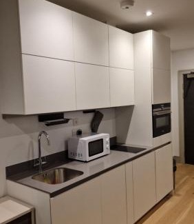 West Ealing Apartment | London City Apartment