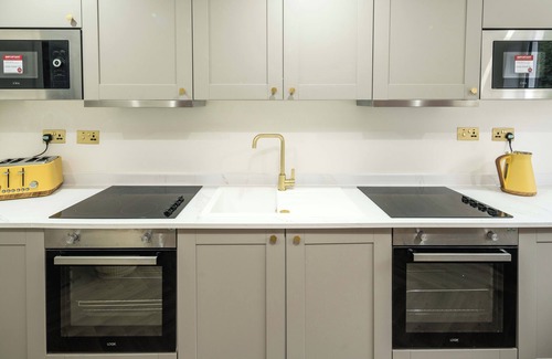 Putney Apartment | London Studio 5