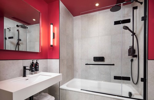 St. Margarets and North Twickenham Hotel | London Twickenham Stadium Hotel, a member of Radisson Individuals