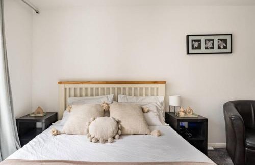 Vauxhall Apartment | LondonEye flat central
