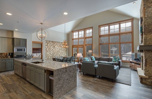 Keystone Condo | Lone Eagle by Summit County Mountain Retreats
