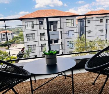 Lone Hill Apartment | Lonehill Luxury Apartment