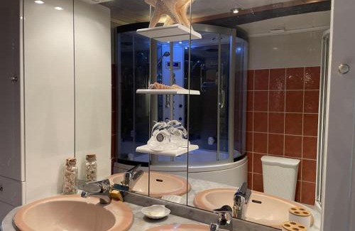 Hyds House | Longère Bourbonnaise Authentique près de Néris-les-Bains - FR-1-489-397