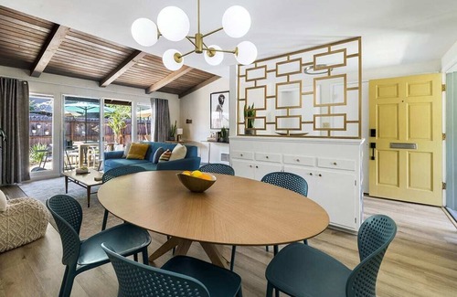 Bixby Knolls Condo | Long Beach Mid-Century Family Home + Private Patio