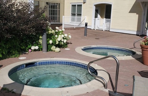 Stratton Mountain Apartment | Long Trail at Stratton Mtn! Easy walk to Gondola/lifts-5 Star Reviews!