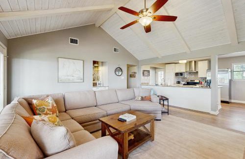 Canyon Lake House | Longhorn Lake House