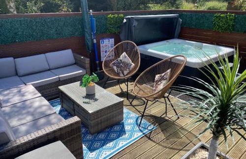 Morpeth Ski Chalet | Longstone Lodge