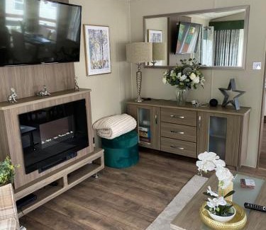 Morpeth Ski Chalet | Longstone Lodge