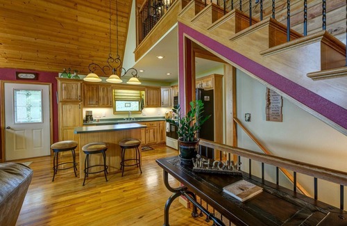 Murphy Ski Chalet | Longview - Captivating views like no other!