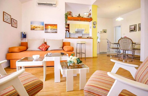 Ist Apartment | Look forward to a cosy family holiday where you have everything close by.