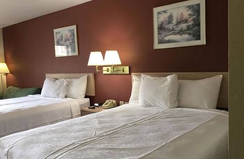 Cabot Resort | Look No More! 2 Comfortable Units, Free Parking & Breakfast, Near Library Park
