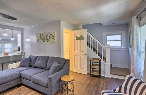 Lorain House | Lorain Lake Cottage Less Than 1 Mi to Lake Erie Fun!